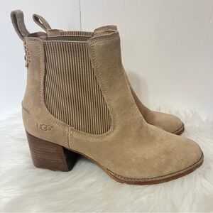 UGG Faye Suede Chunky Block Heel Ankle Chelsea Boots Tideline Cream Size 9